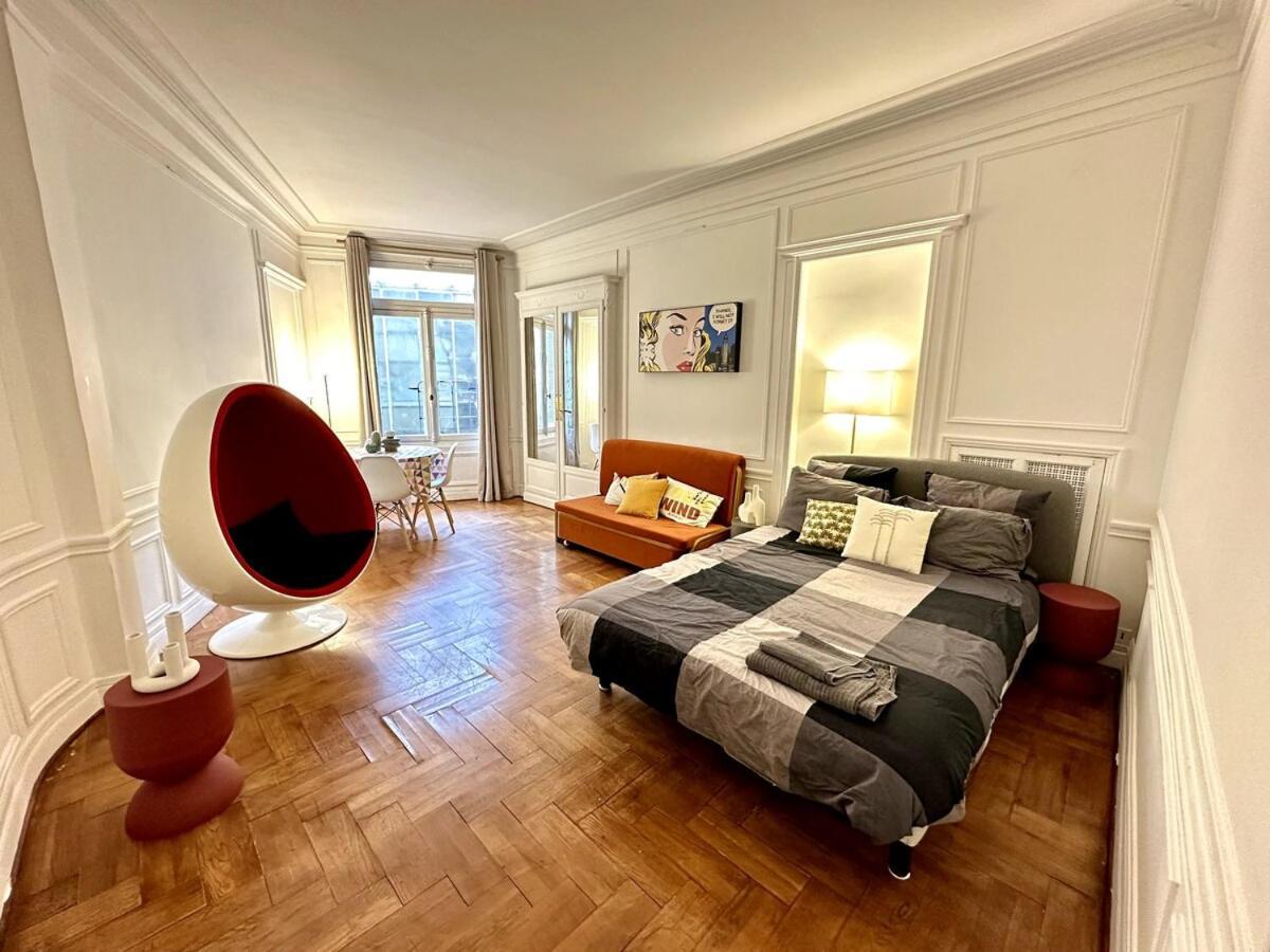 A Luxurious With Ac On Promenade Des Apartment Nizza